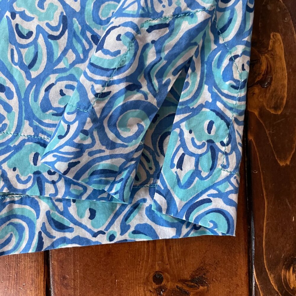 Lilly Pulitzer Amelia Island Blue White Chasing Tail Fish Small Tunic Blouse EUC - Picture 7 of 12